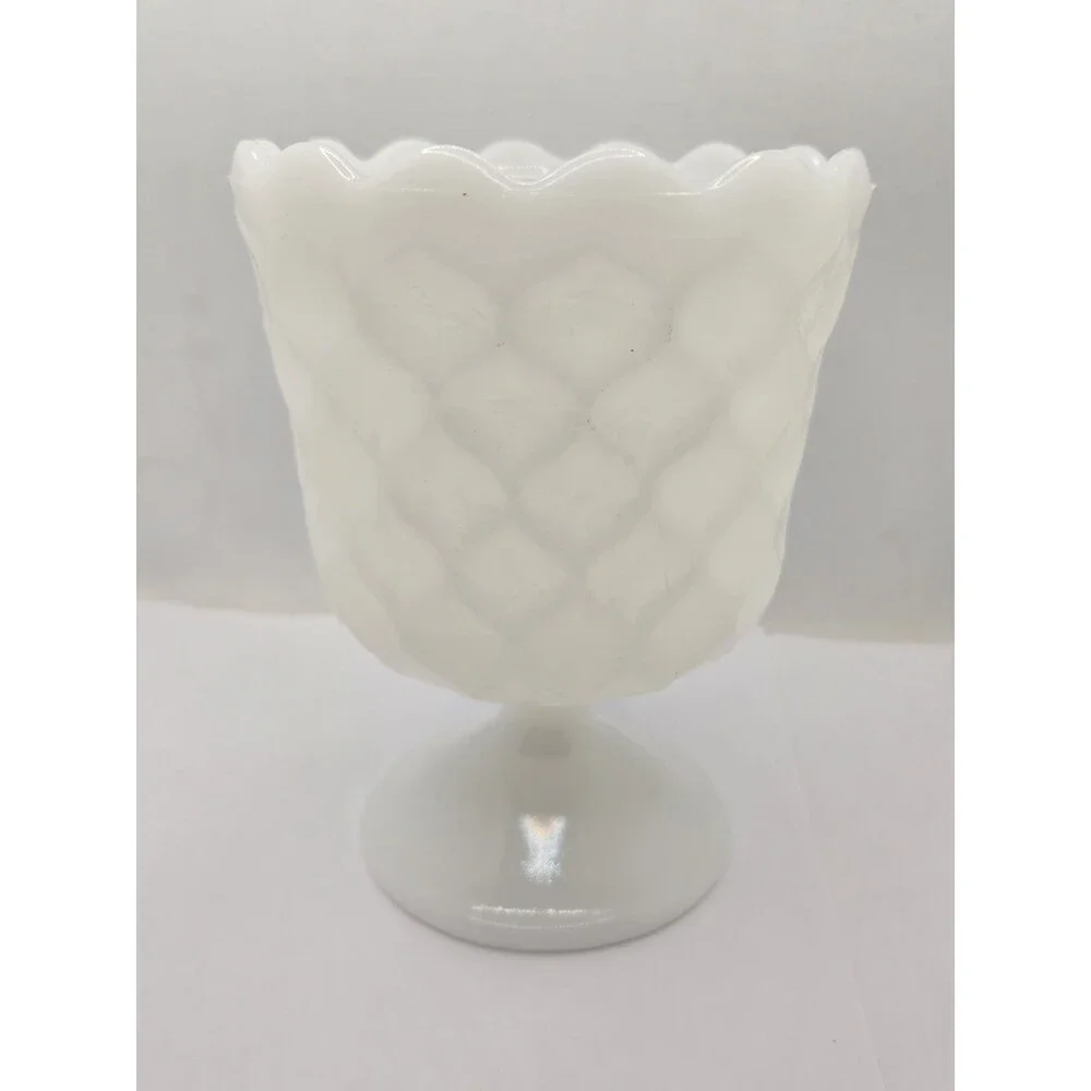 Vtg E O Brody Co Milk Glass Footed VASE #MJ-42 – Honeycomb Pattern, 6” H, USA